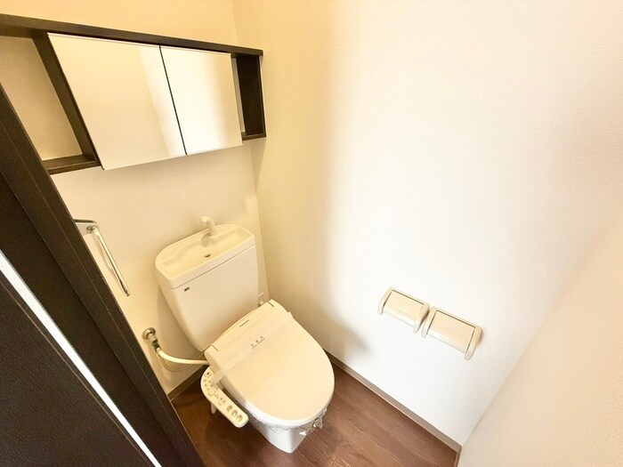 物件内観写真14　(トイレ)