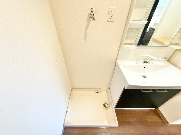 物件内観写真19　(洗濯機置場)