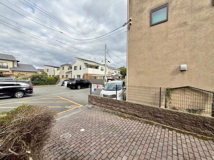 物件内観写真22　(室内からの展望)