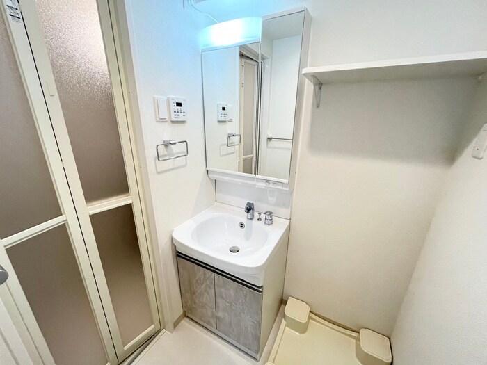 物件内観写真6　(洗面)