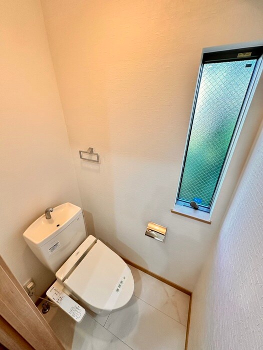 物件内観写真13　(トイレ)