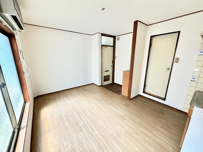 物件内観写真12　(居室)