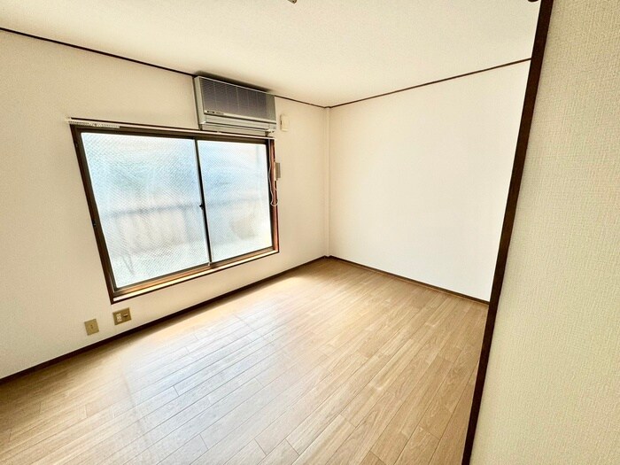 物件内観写真13　(居室)