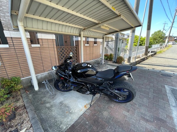バイク置き場