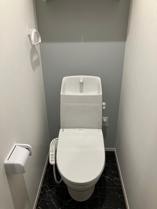 物件内観写真11　(トイレ)