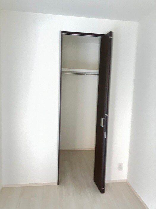 物件内観写真12　(収納)