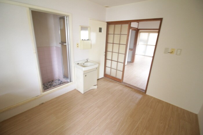 物件内観写真11　(居室)