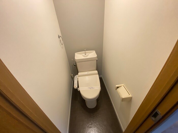 物件内観写真13　(トイレ)