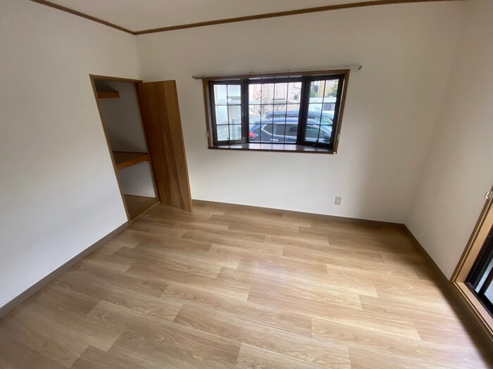 物件内観写真16　(居室)