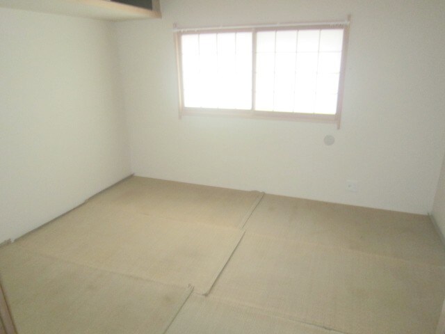 物件内観写真13　(居室)