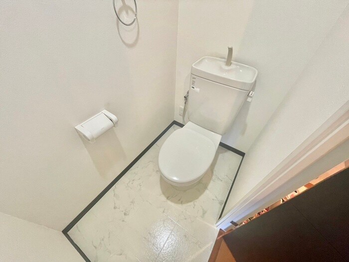 物件内観写真11　(トイレ)