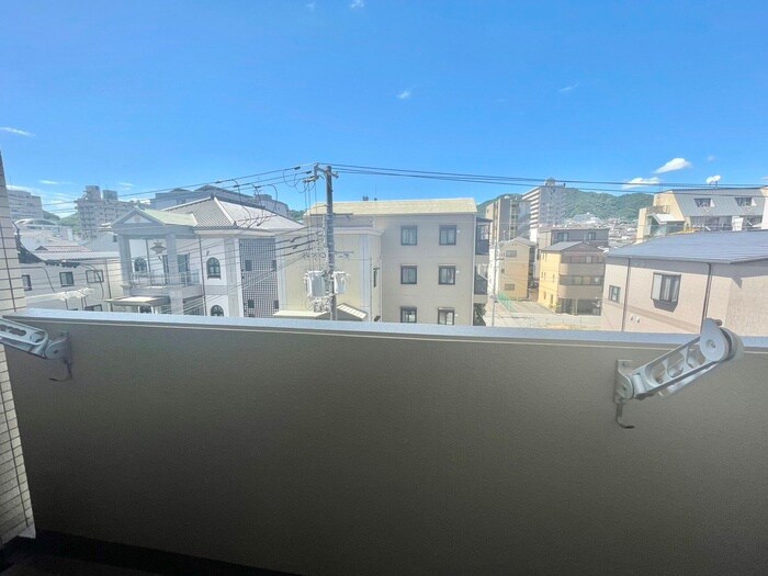 物件内観写真16　(室内からの展望)