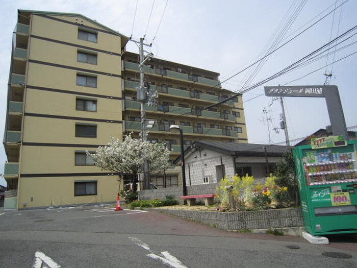 物件外観写真5　(外観写真)