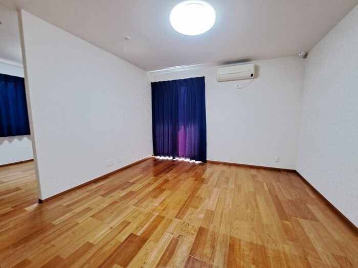 物件内観写真19　(居室)