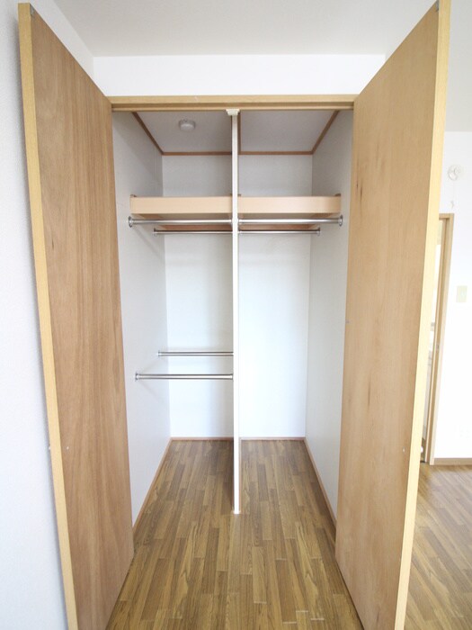 物件内観写真13　(収納)