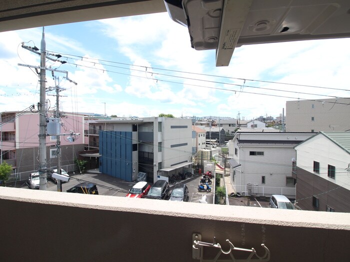 物件内観写真19　(室内からの展望)