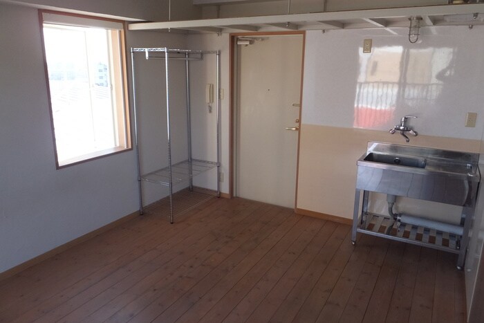 物件内観写真4　(居室)