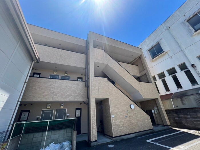 物件外観写真6　(外観写真)