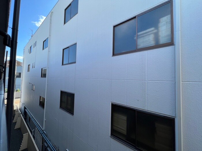 物件内観写真17　(室内からの展望)