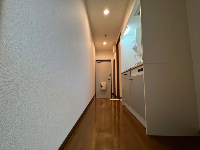 物件内観写真18　(廊下)