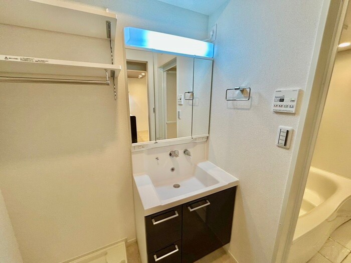 物件内観写真9　(洗面)