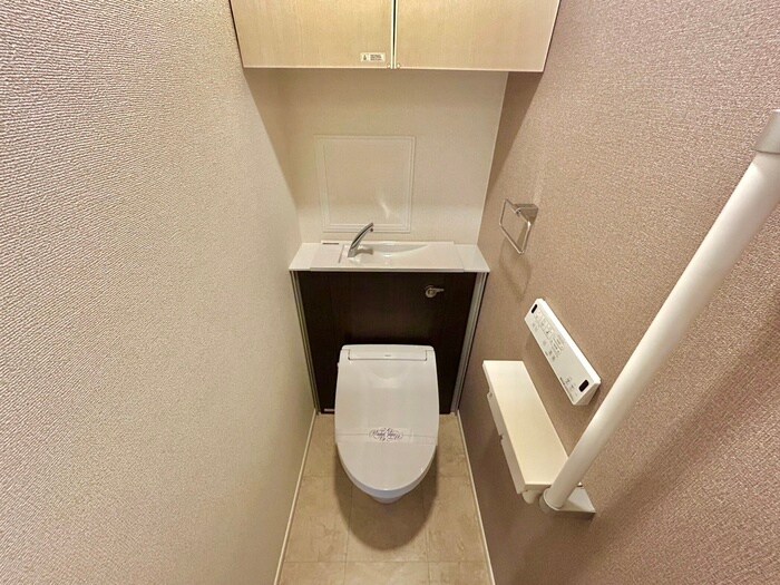 物件内観写真10　(トイレ)