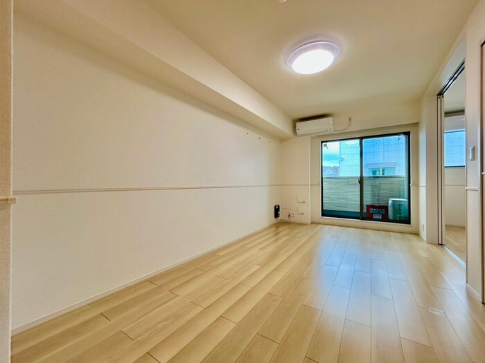 物件内観写真11　(居室)