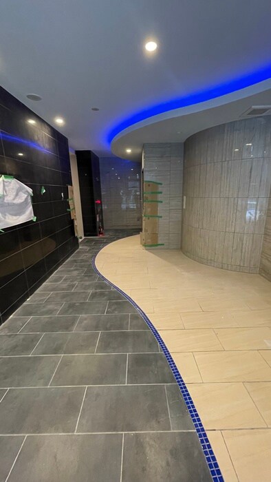 物件外観写真4　(エントランス部分)