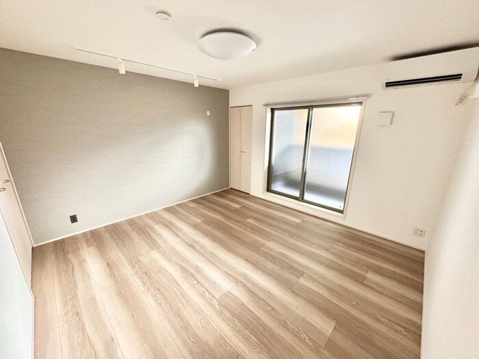 物件内観写真11　(居室)