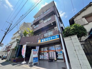 下中第一ビル外観写真
