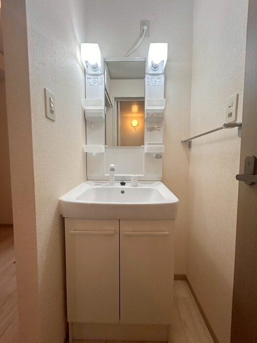 物件内観写真12　(洗面)