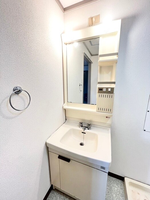 物件内観写真9　(洗面)