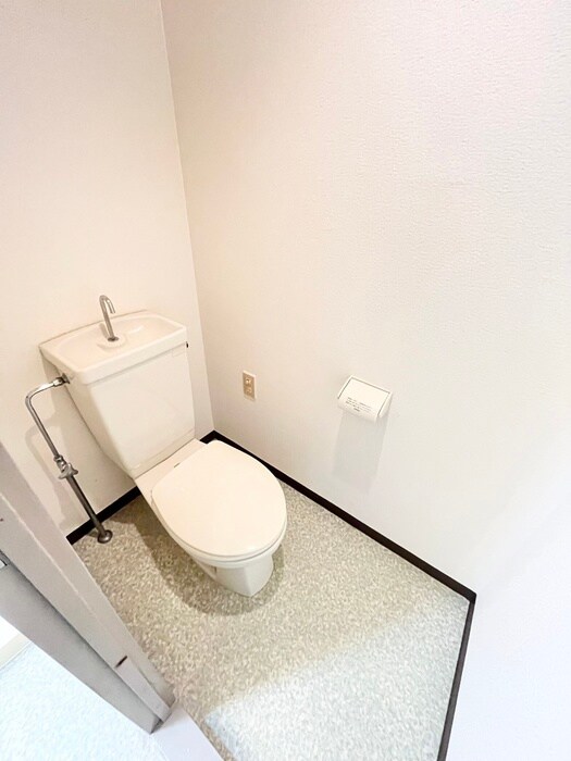 物件内観写真11　(トイレ)