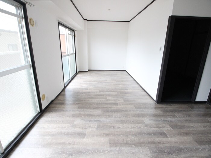 物件内観写真16　(居室)