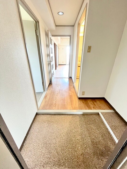 物件内観写真20　(玄関)