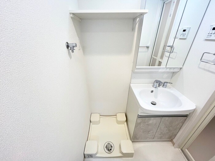 物件内観写真7　(洗濯機置場)