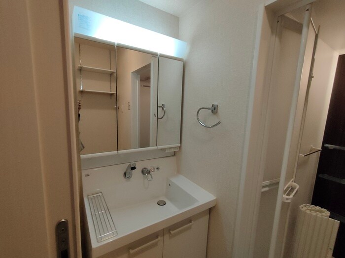 物件内観写真12　(洗面)