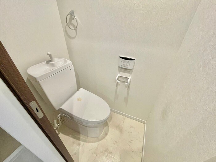 物件内観写真11　(トイレ)