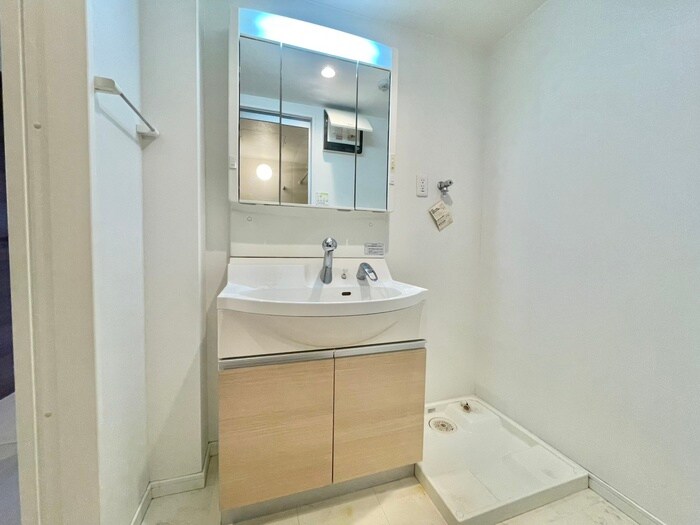 物件内観写真12　(洗面)