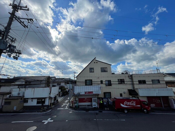 物件内観写真16　(室内からの展望)