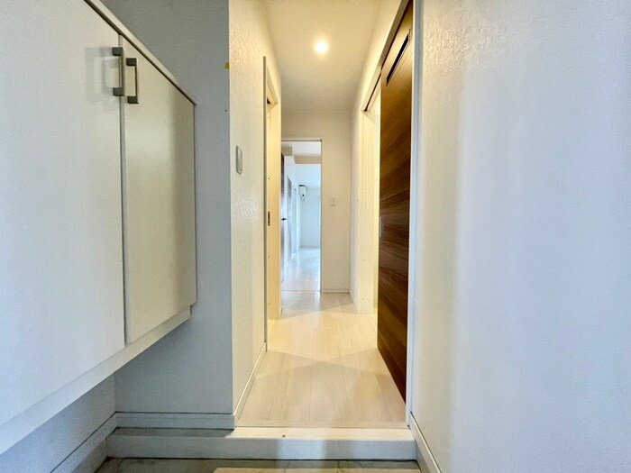 物件内観写真18　(廊下)