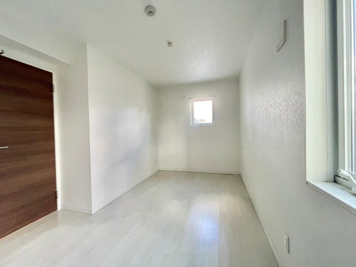 物件内観写真21　(居室)