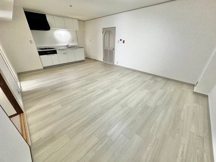 物件内観写真8　(居室)