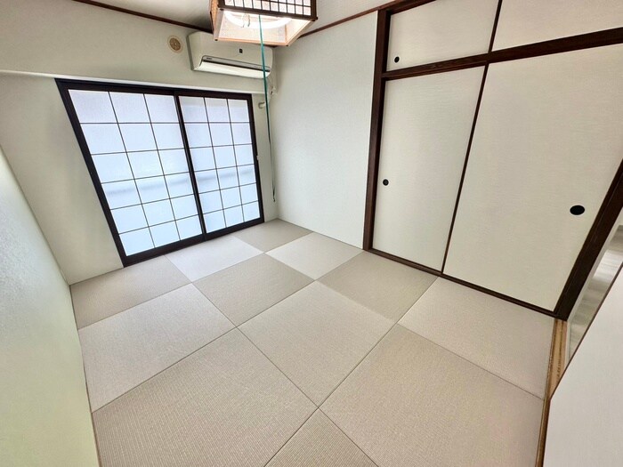 物件内観写真11　(居室)