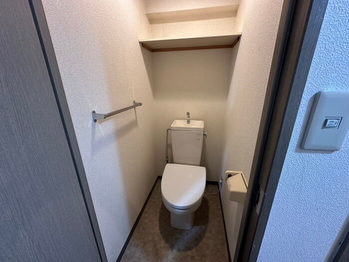 物件内観写真16　(トイレ)