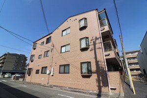 ツイッギー崇徳院外観写真
