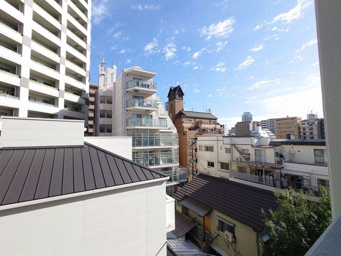 物件内観写真16　(室内からの展望)