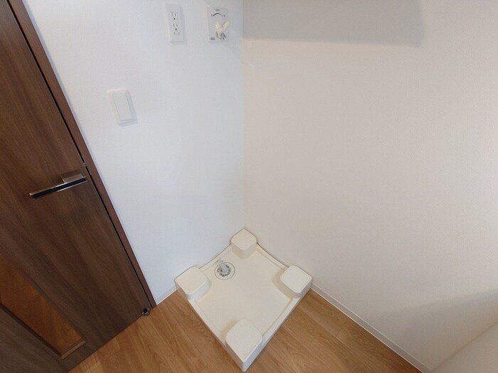 物件内観写真20　(洗濯機置場)