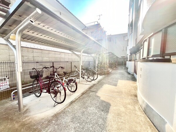 駐輪場