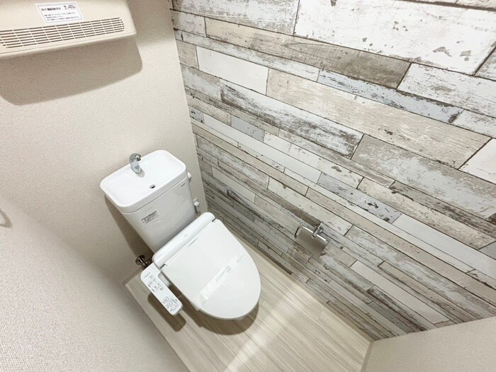 物件内観写真12　(トイレ)